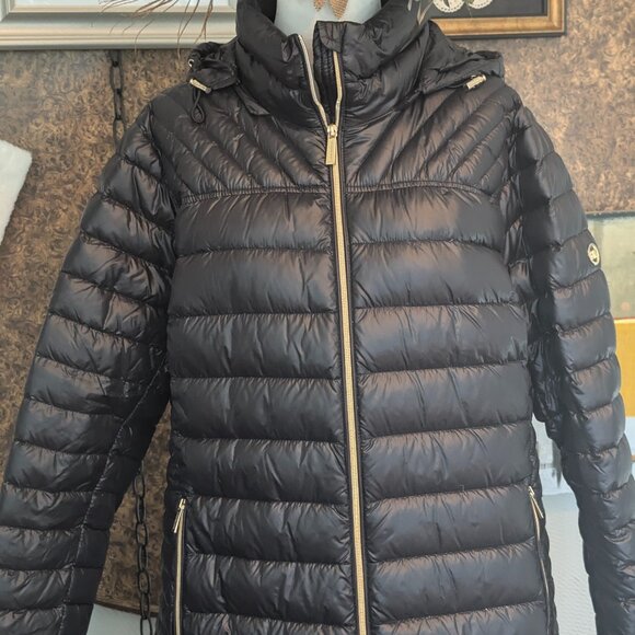 Michael Kors Women's Black Puffer Jacket - XL - Picture 1 of 7